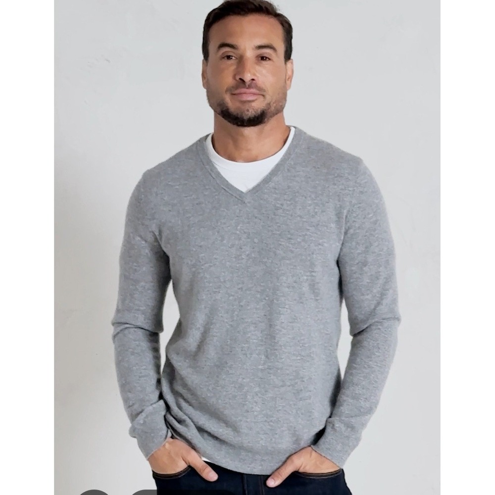Quince Gray Cashmere Old Money Preppy Quiet‎ Luxury V - Neck Sweater sz XL